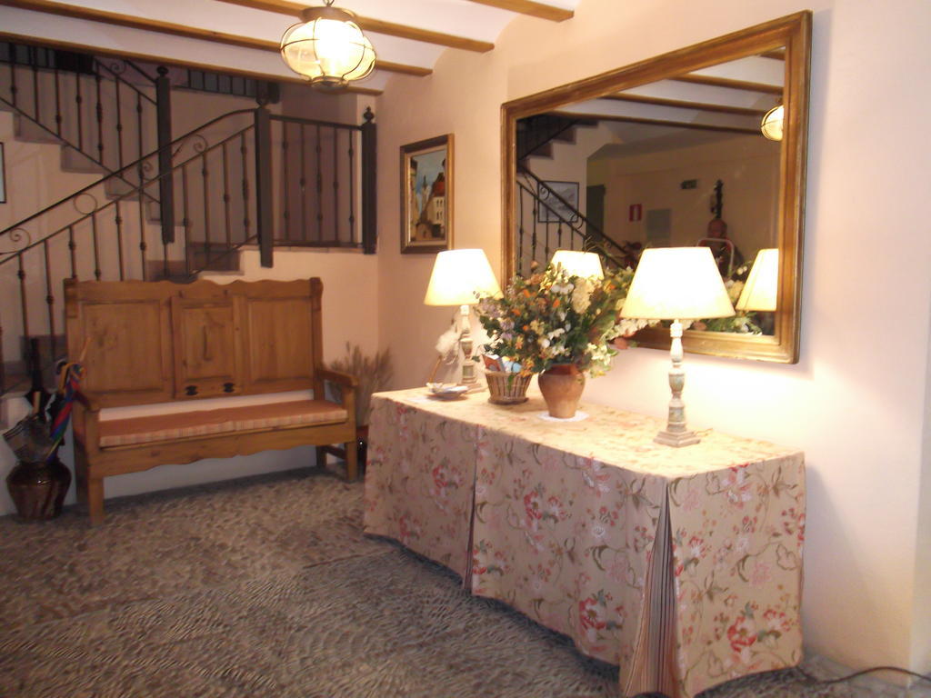 Apartamentos Claveria Biniés Oda fotoğraf